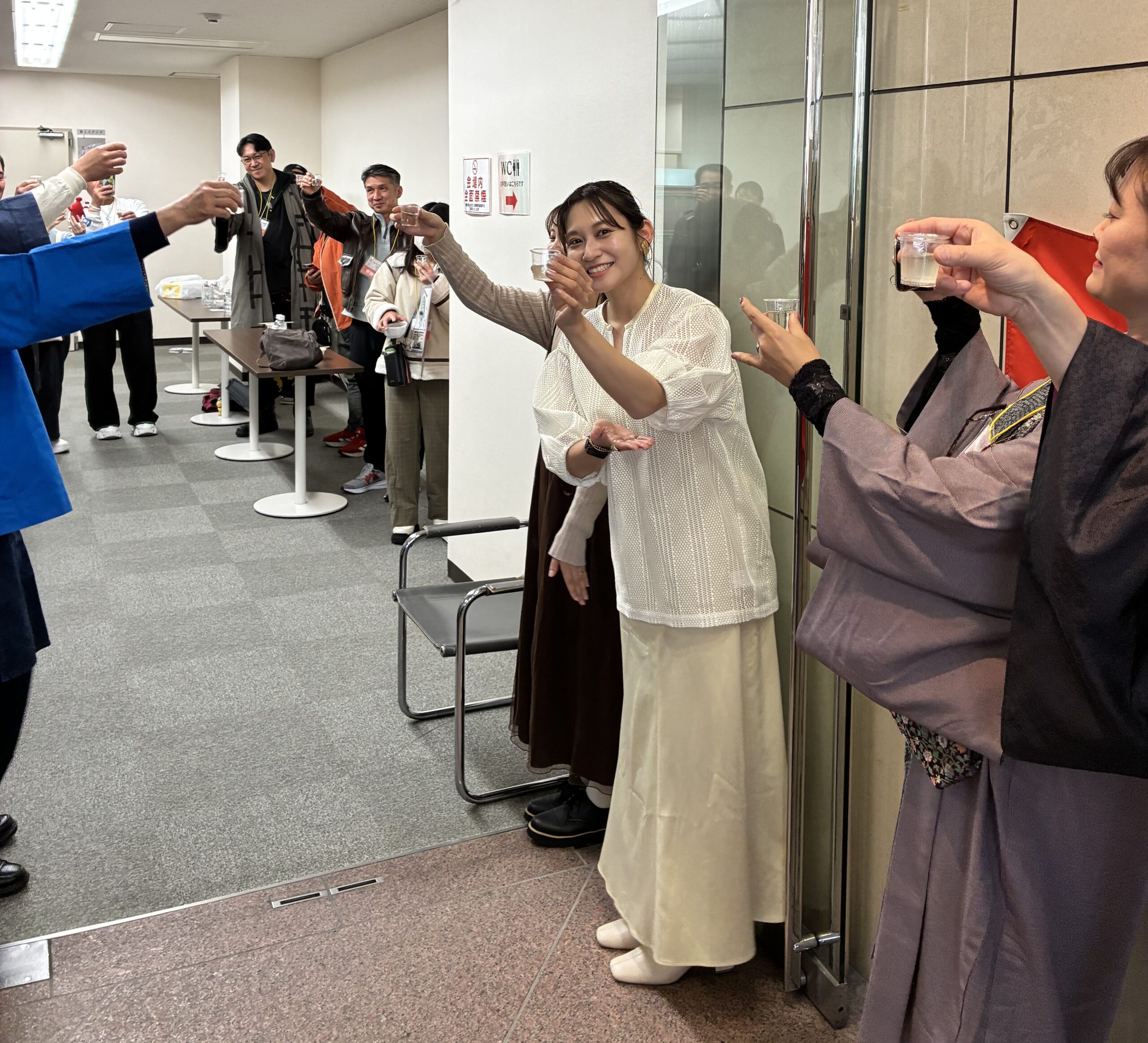 さけむす_キックオフイベント乾杯